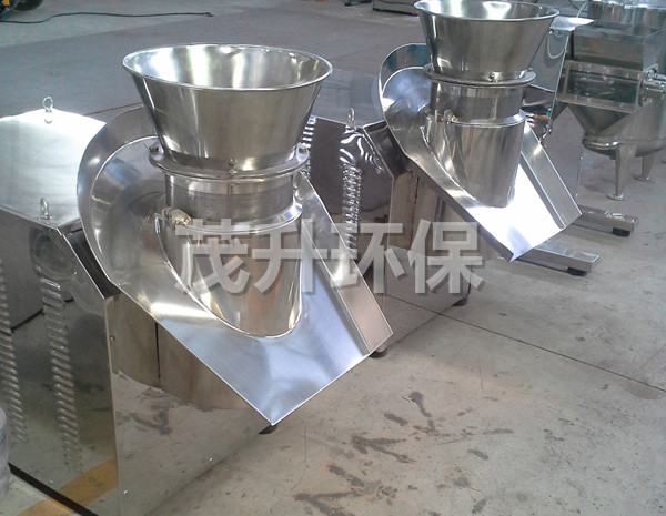 ZLB系列旋轉(zhuǎn)式制粒機(jī)