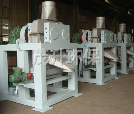 GZL系列干法輾壓造粒機